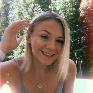 Meet your Posher, Kelsie